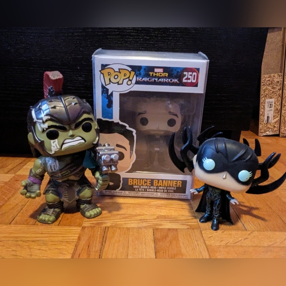 Marvel Ragnarok Hela Masked, Hulk and Bruce Banner NIB Funko Pop Lot - Picture 1 of 5